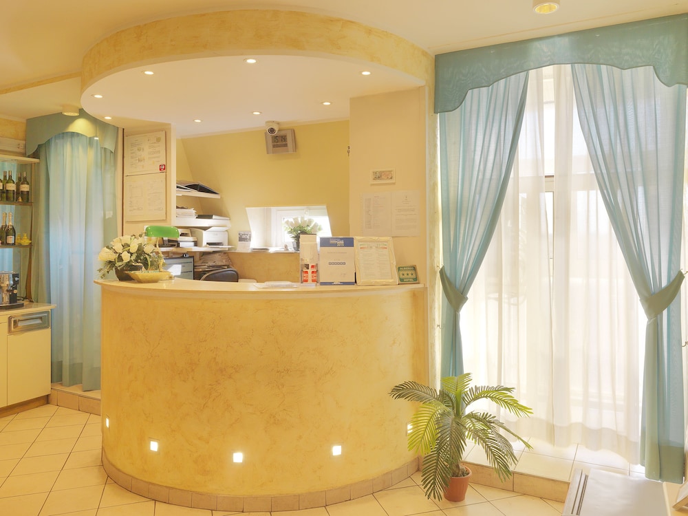Hotel Arco Romana 2/20