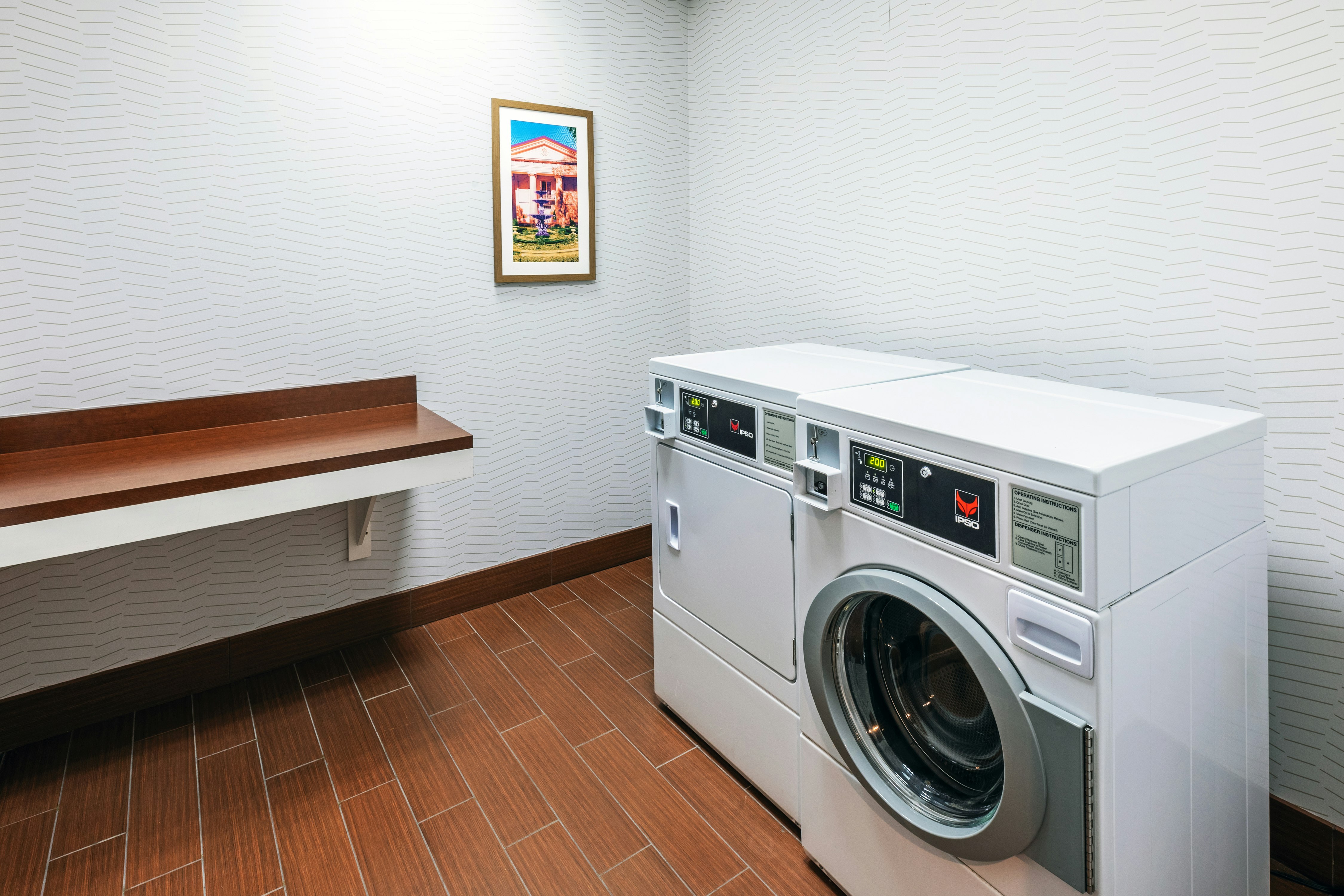 Hampton Inn & Suites by Hilton Lonoke 3/36
