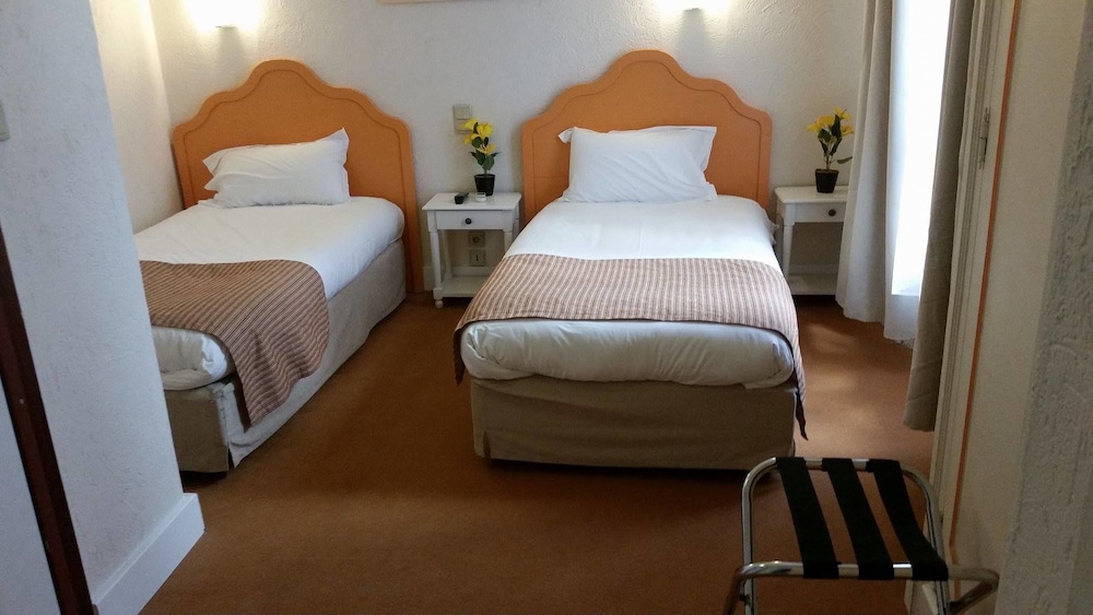 Hotel de France 30/65
