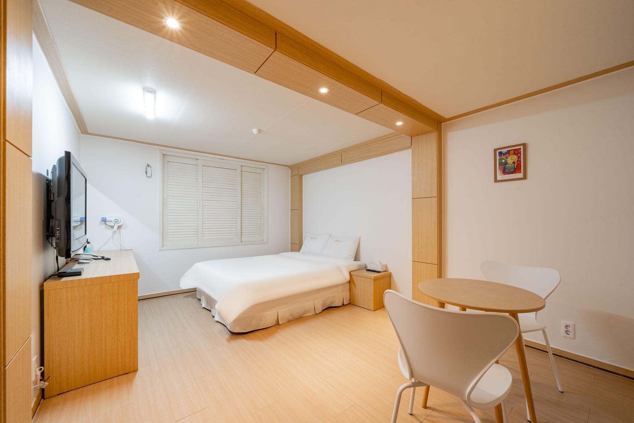 Hotel Orange 25/75