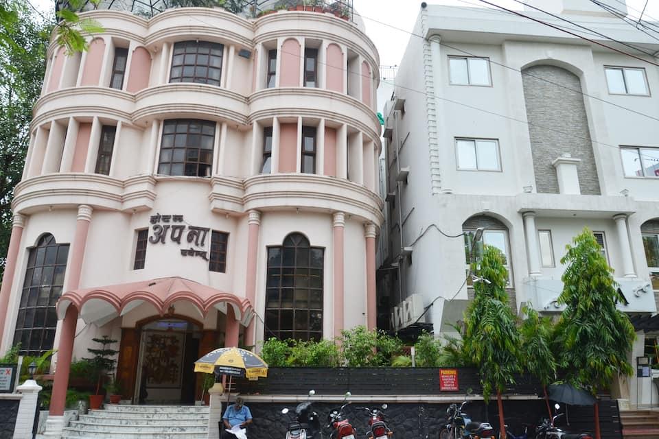 Hotel Apna Avenue 2/20