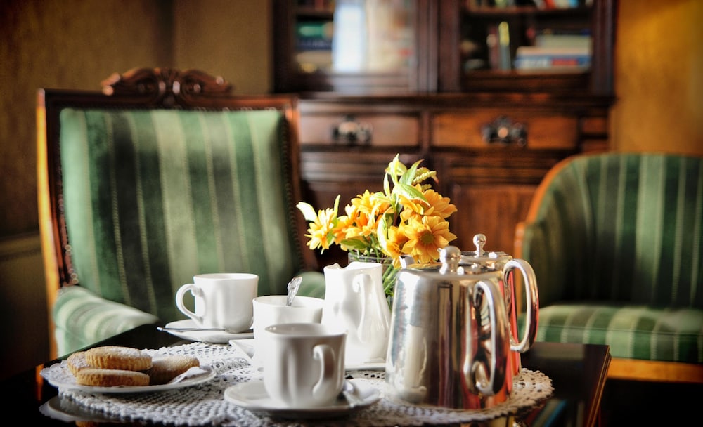 Seaview House Hotel 31/39