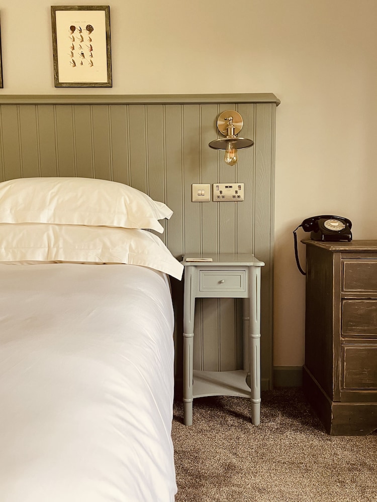FORSS HOUSE HOTEL 19/40