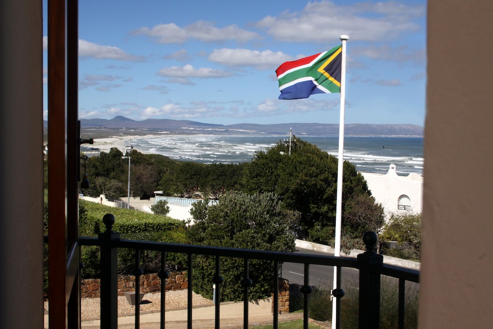 Lavender Manor Guest Lodge 40/50