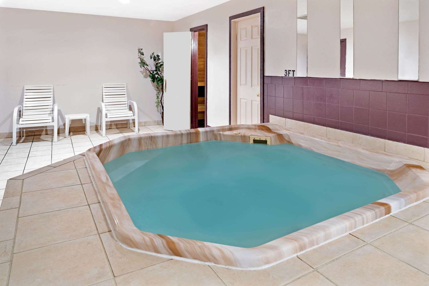 Ramada By Wyndham Spokane Valley 3/10