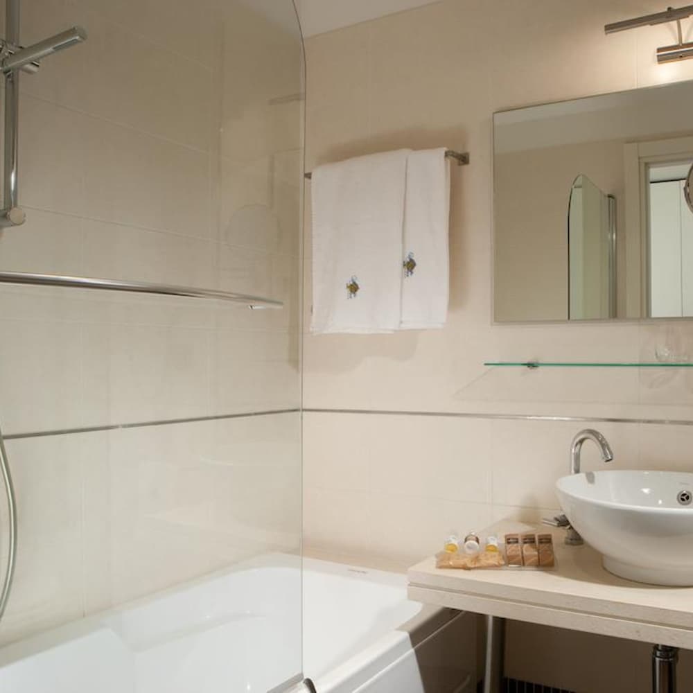 Adriatic Palace Hotel 62/65