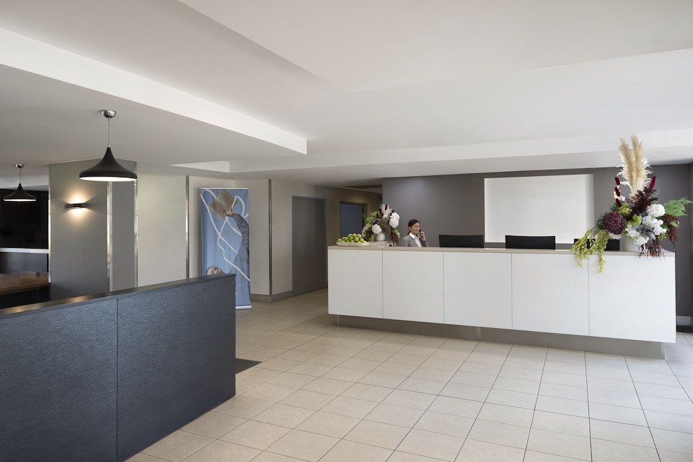 Mercure Sydney Macquarie Park 6/64