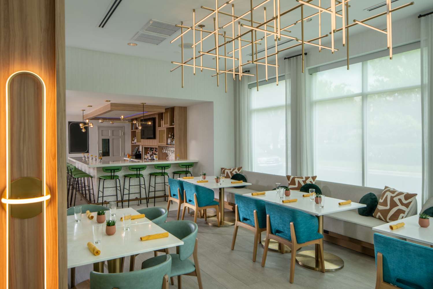 restaurant cafeteria