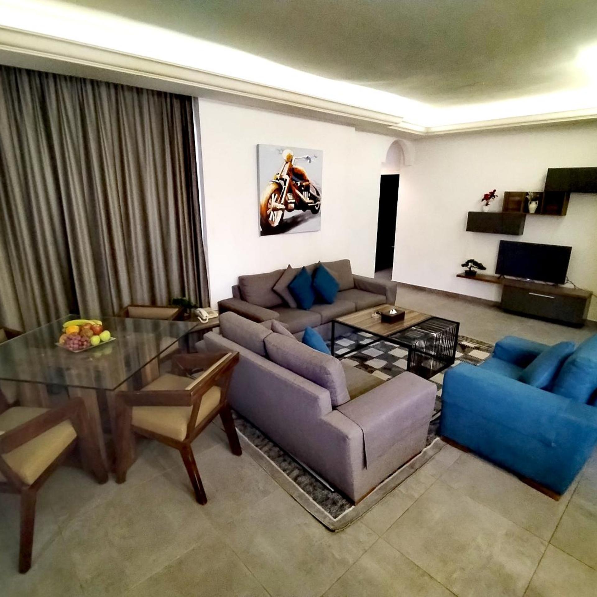White House Suites 40/58