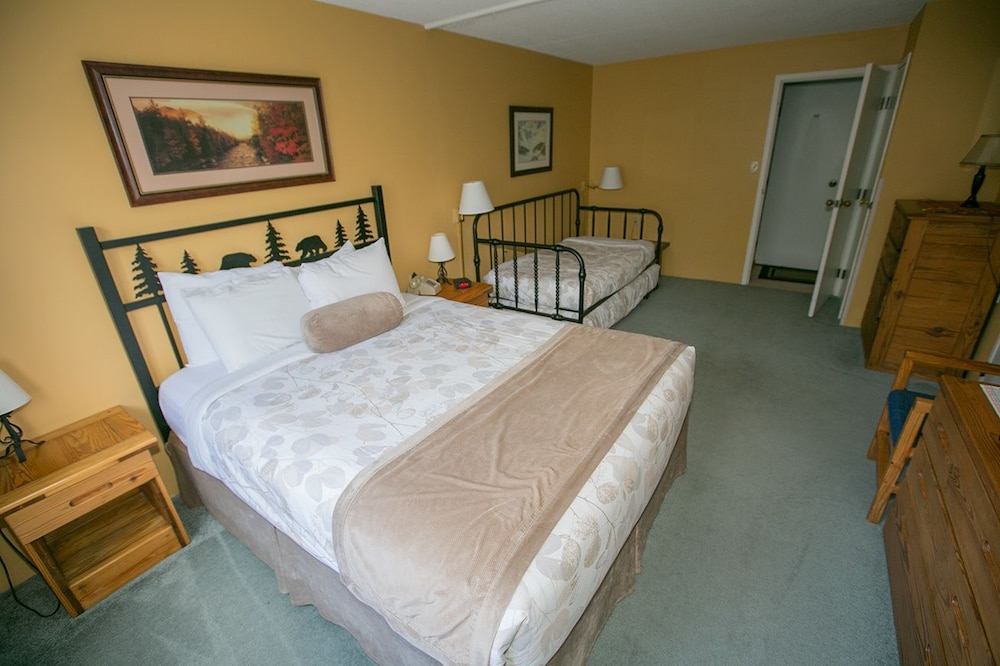 Black Bear Lodge 19/69