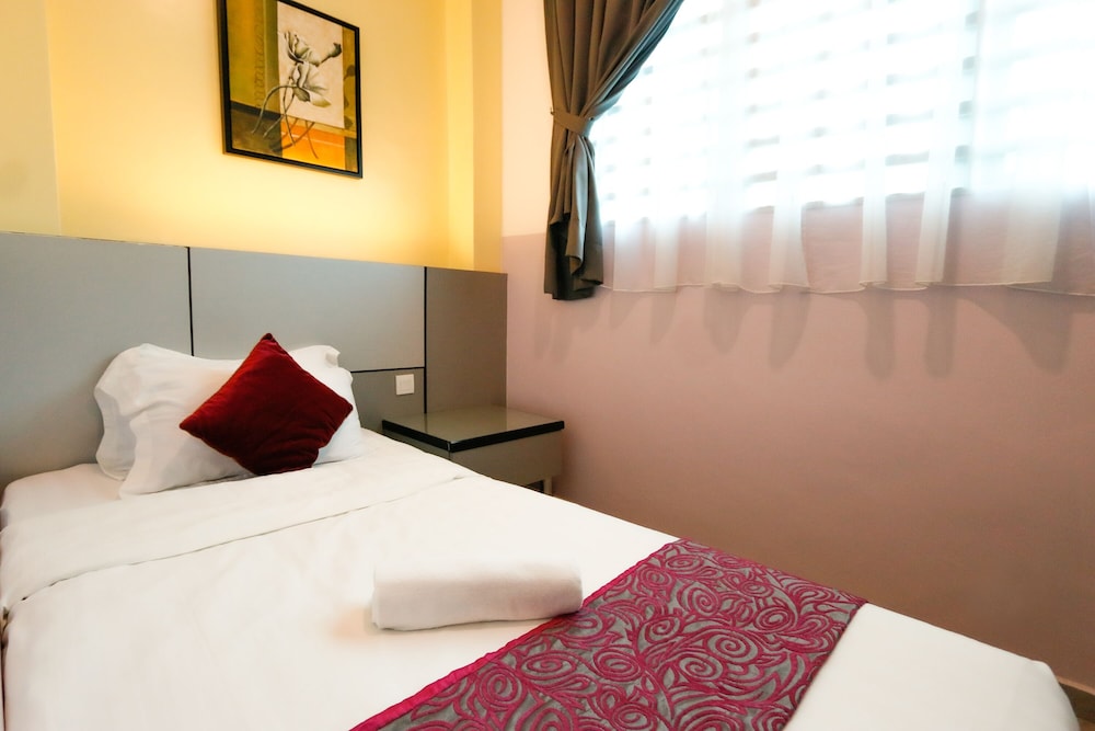 Swing & Pillows at Travelland Hotel, Ipoh 29/99