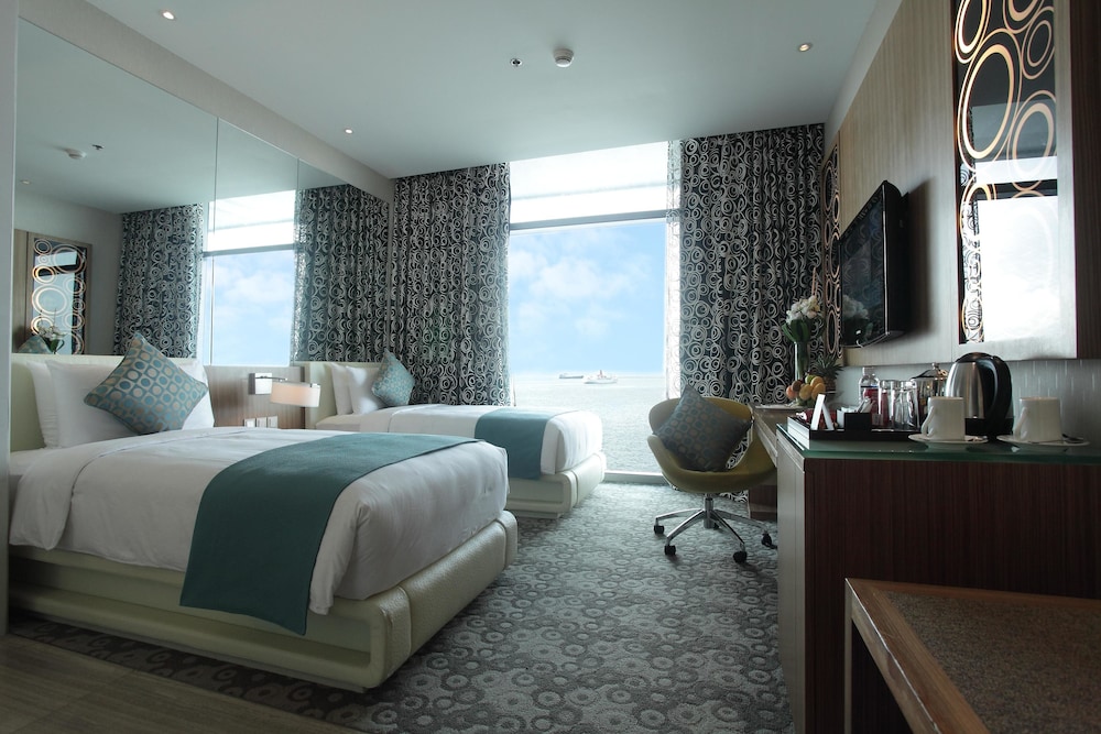 Hotel H2o 28/77