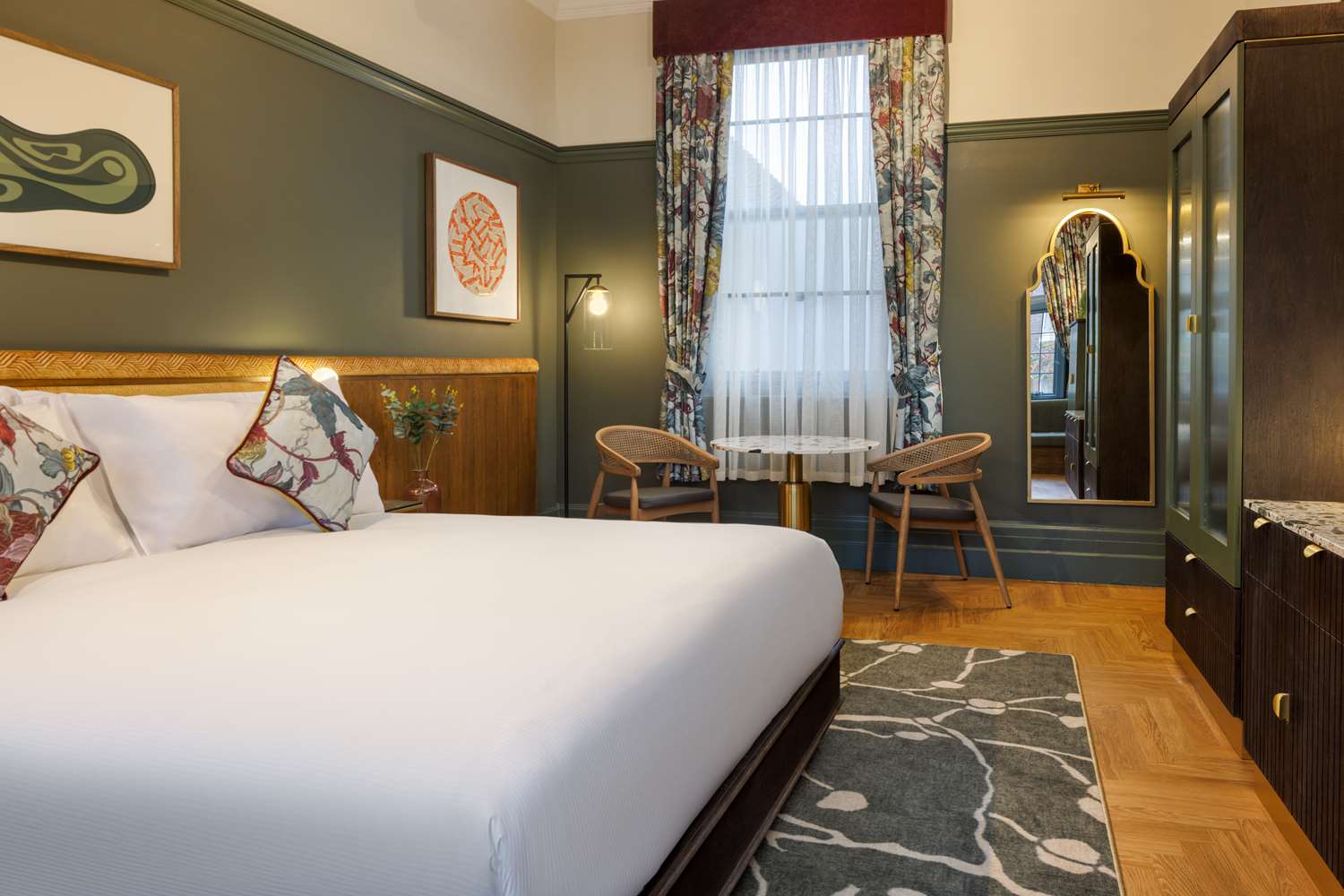 Heritage, Suite, King Bed