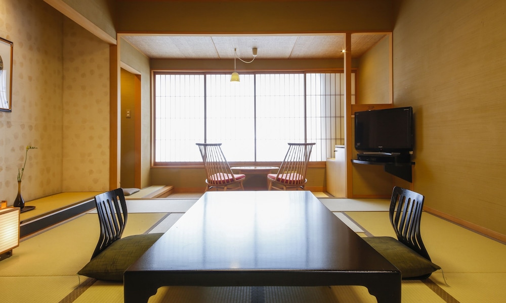 AWAJI YUMESENKEI 8/50