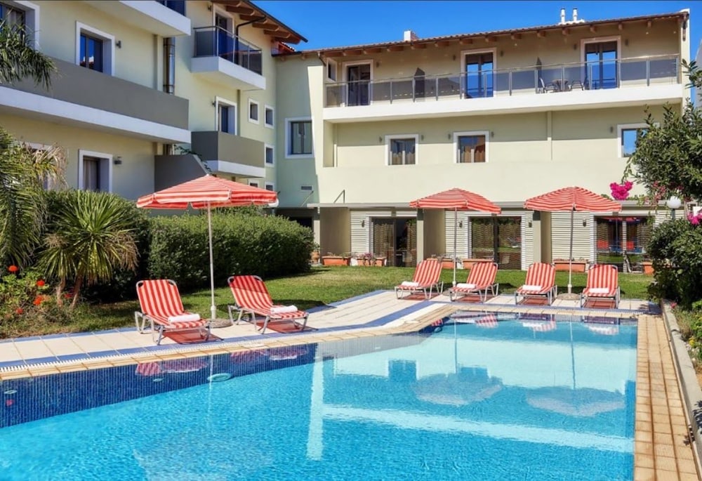 Panormo Beach Hotel 28/32