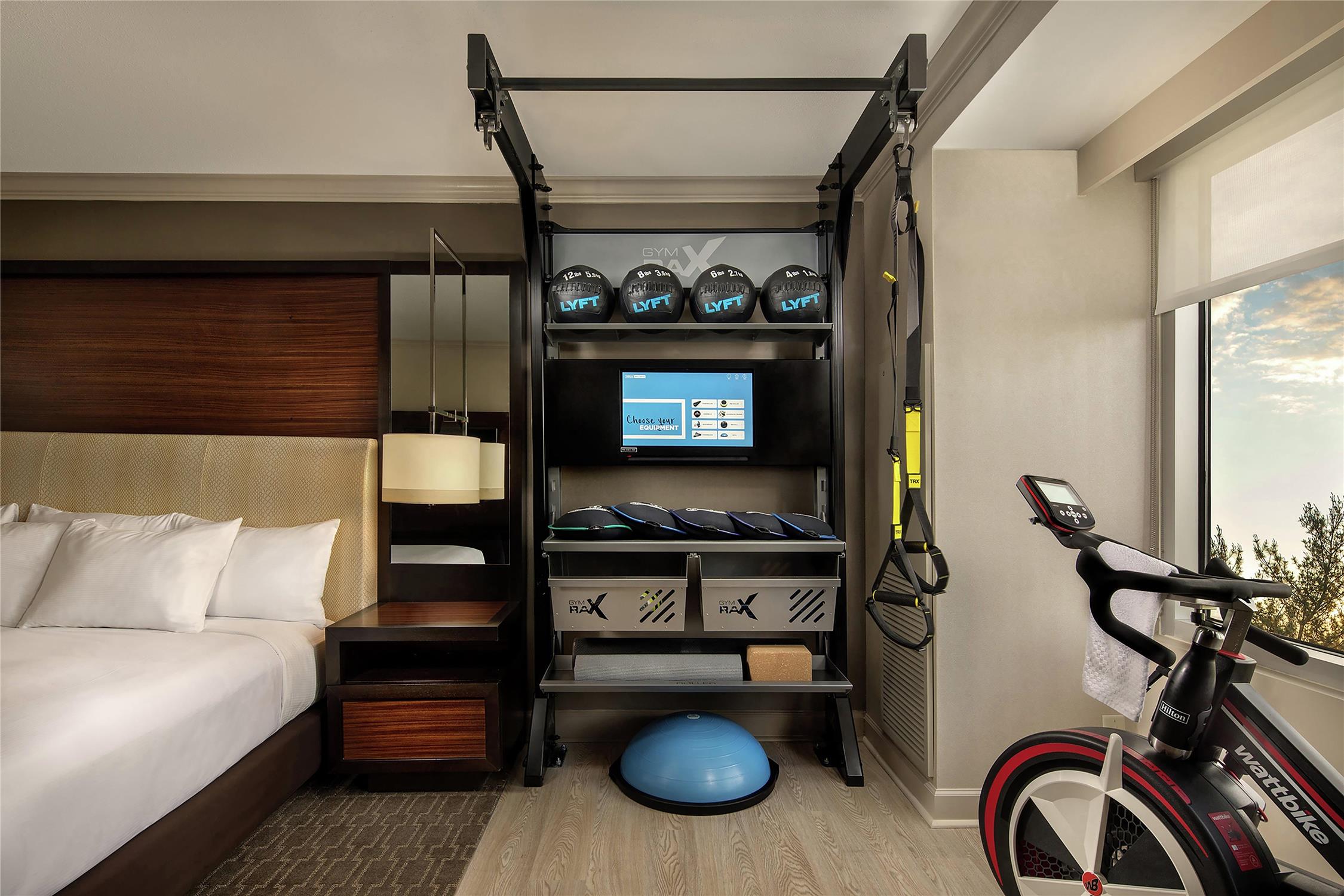 Fitness, King Bed