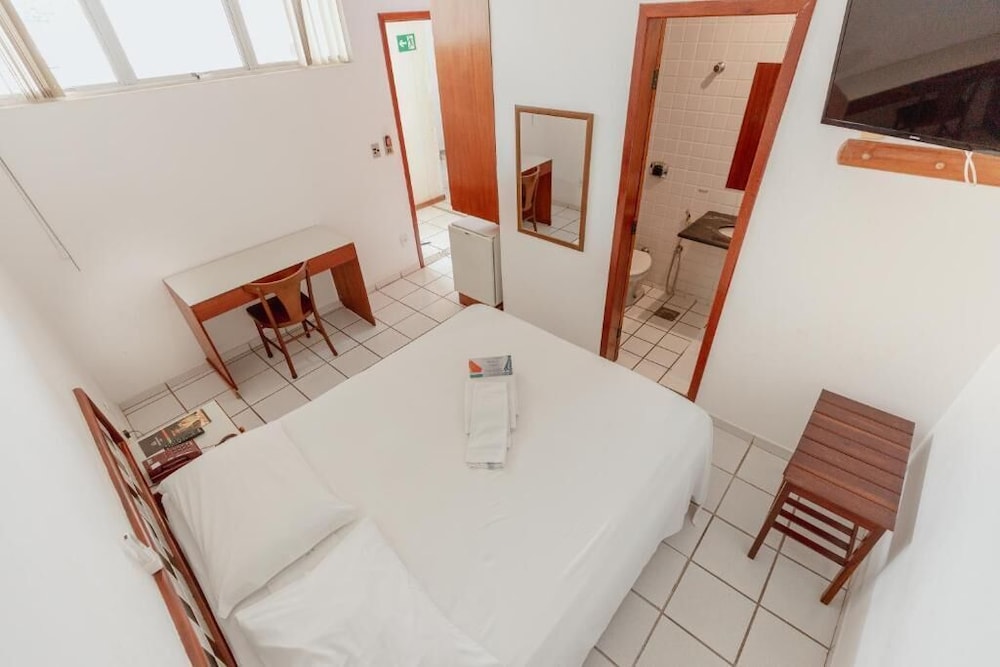 HOTEL METROPOLITANO 16/26