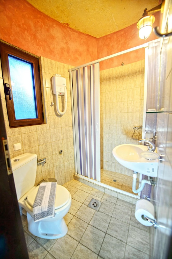 2 BEDROOMS, DUPLEX, OCEAN, TWO STORY