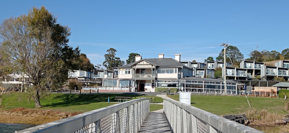 Rosevears Hotel 36/50