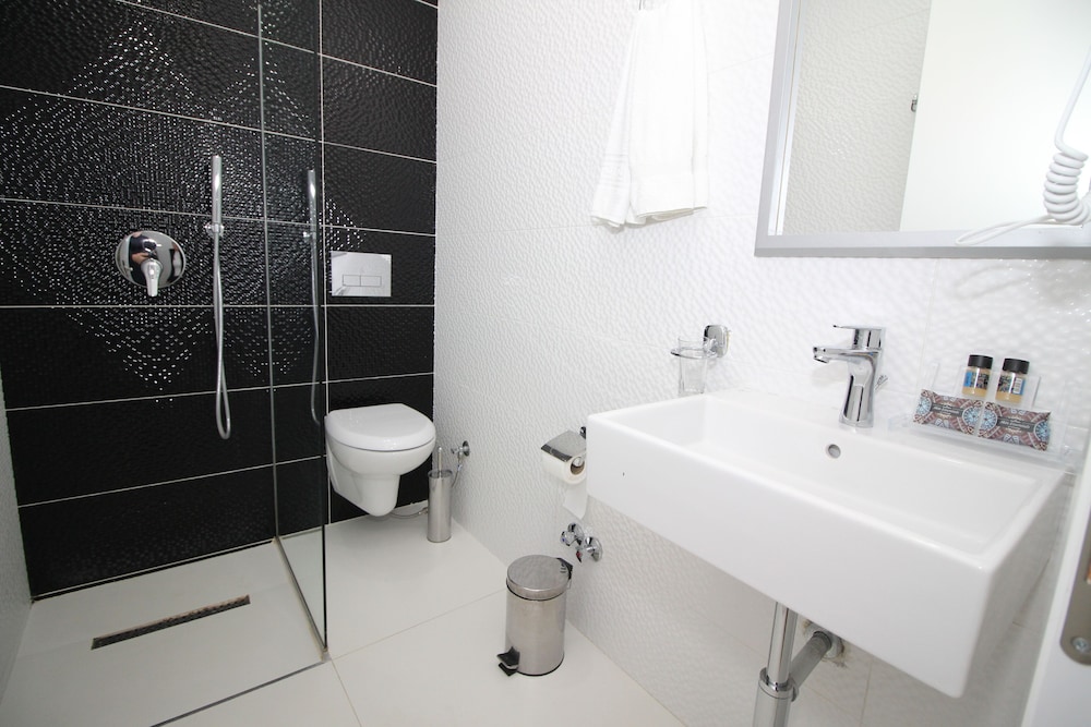 Hotel Julia 31/33