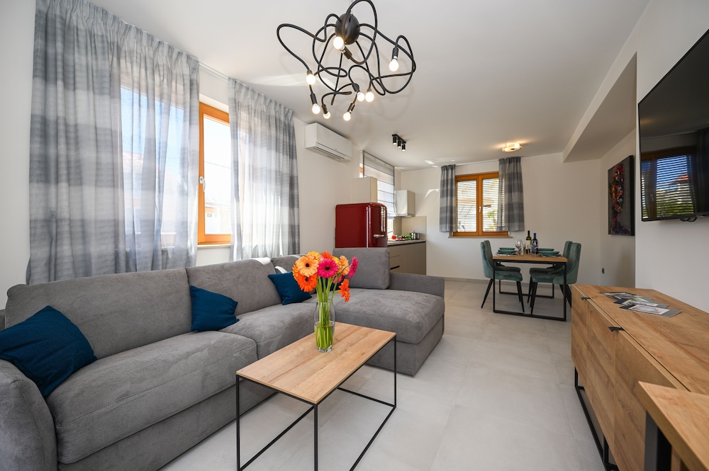 Casa Laurea 27/50