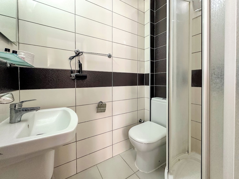 Aristo Hotel 51/55