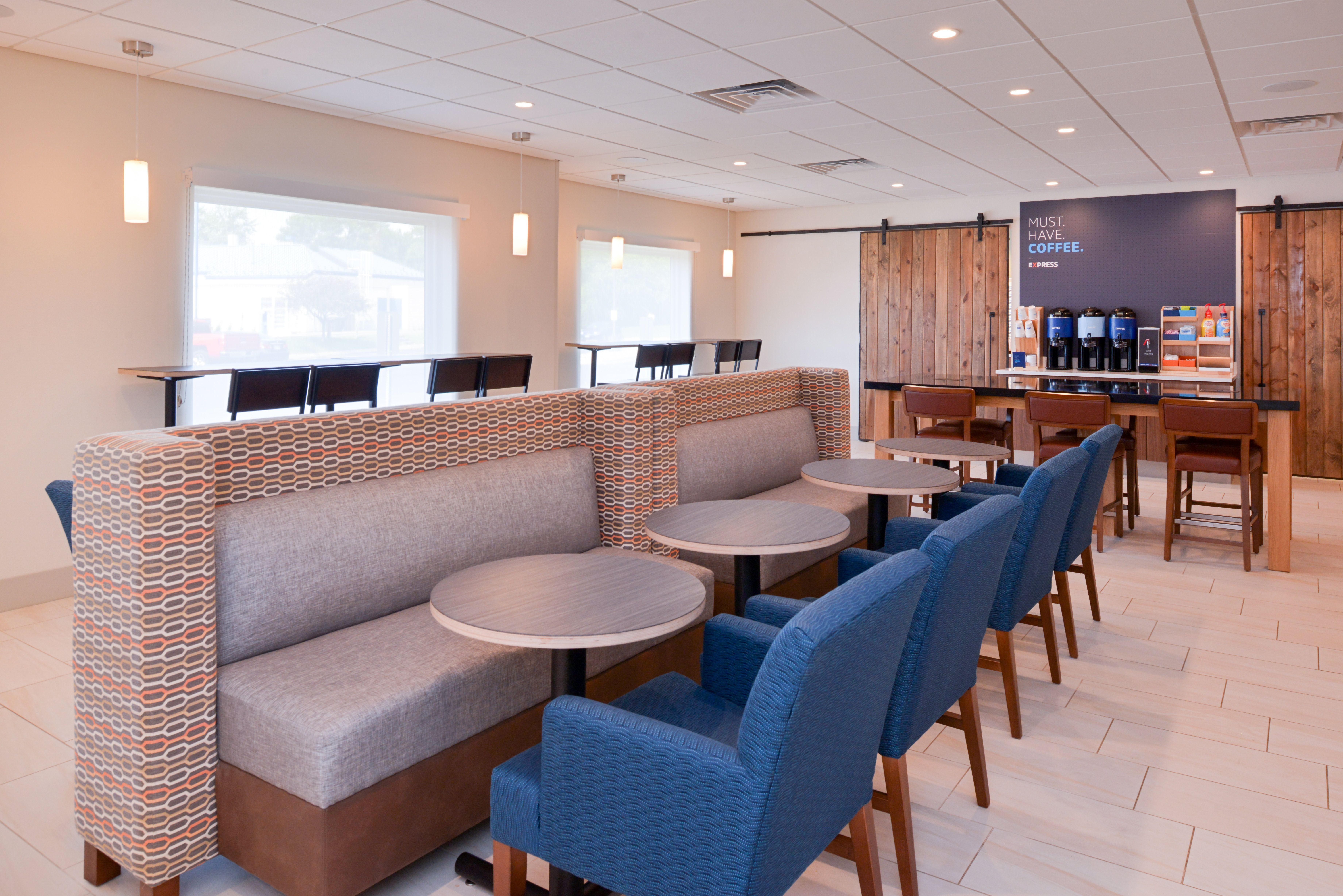 Holiday Inn Express And Suites Omaha 120th And Maple 49/56