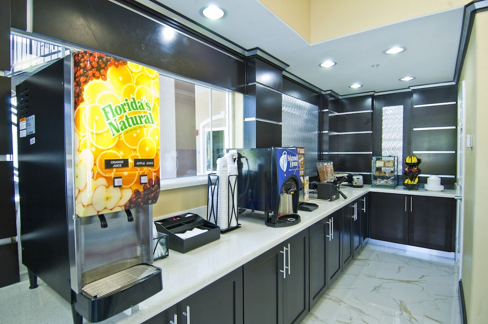 Executive Inn and Suites Tyler 38/51