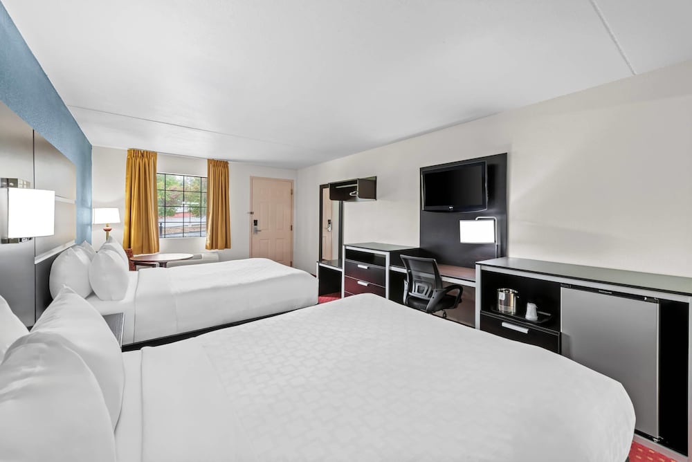 ROOM, 2 QUEEN BEDS, ACCESSIBLE