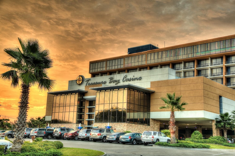 Treasure Bay Casino And Hotel 4/50