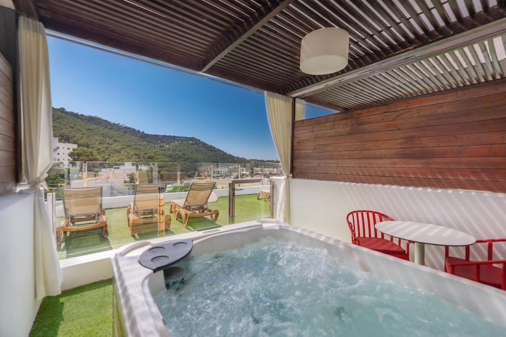 Palladium Hotel Cala Llonga - Adults Only 44/79