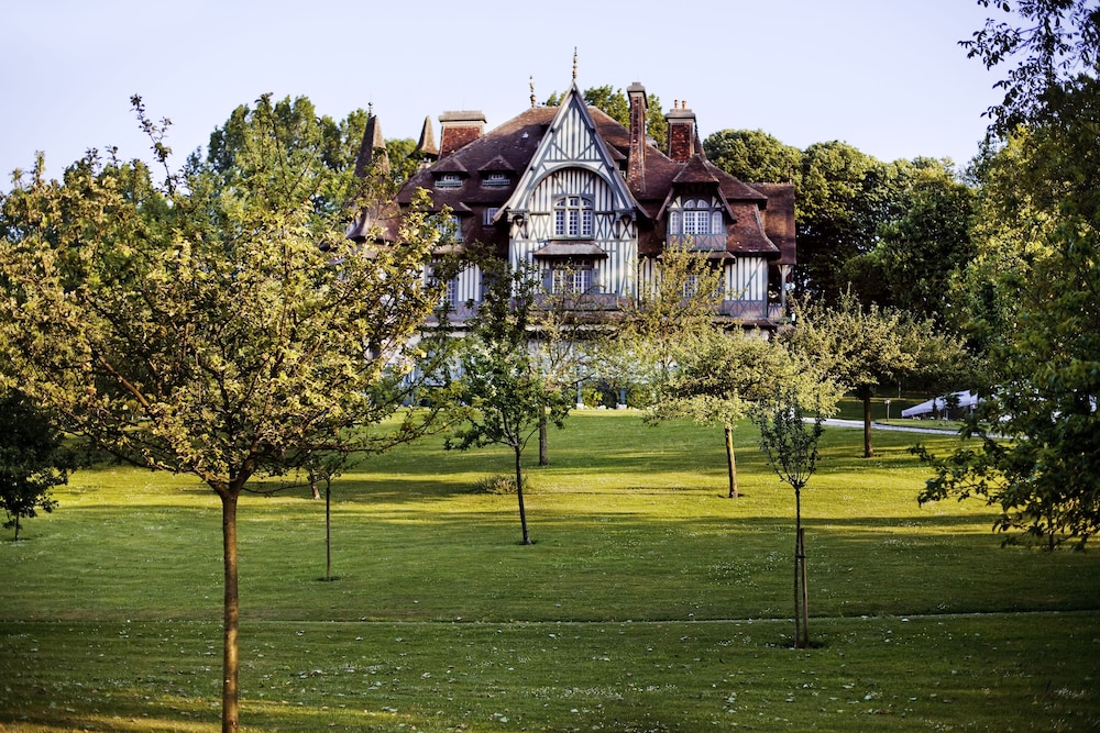 Ibis Deauville Centre 46/50
