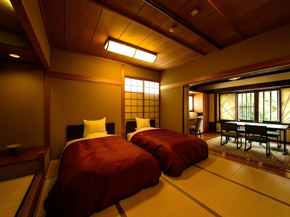 JAPANESE, HINOKI JETTED TUB