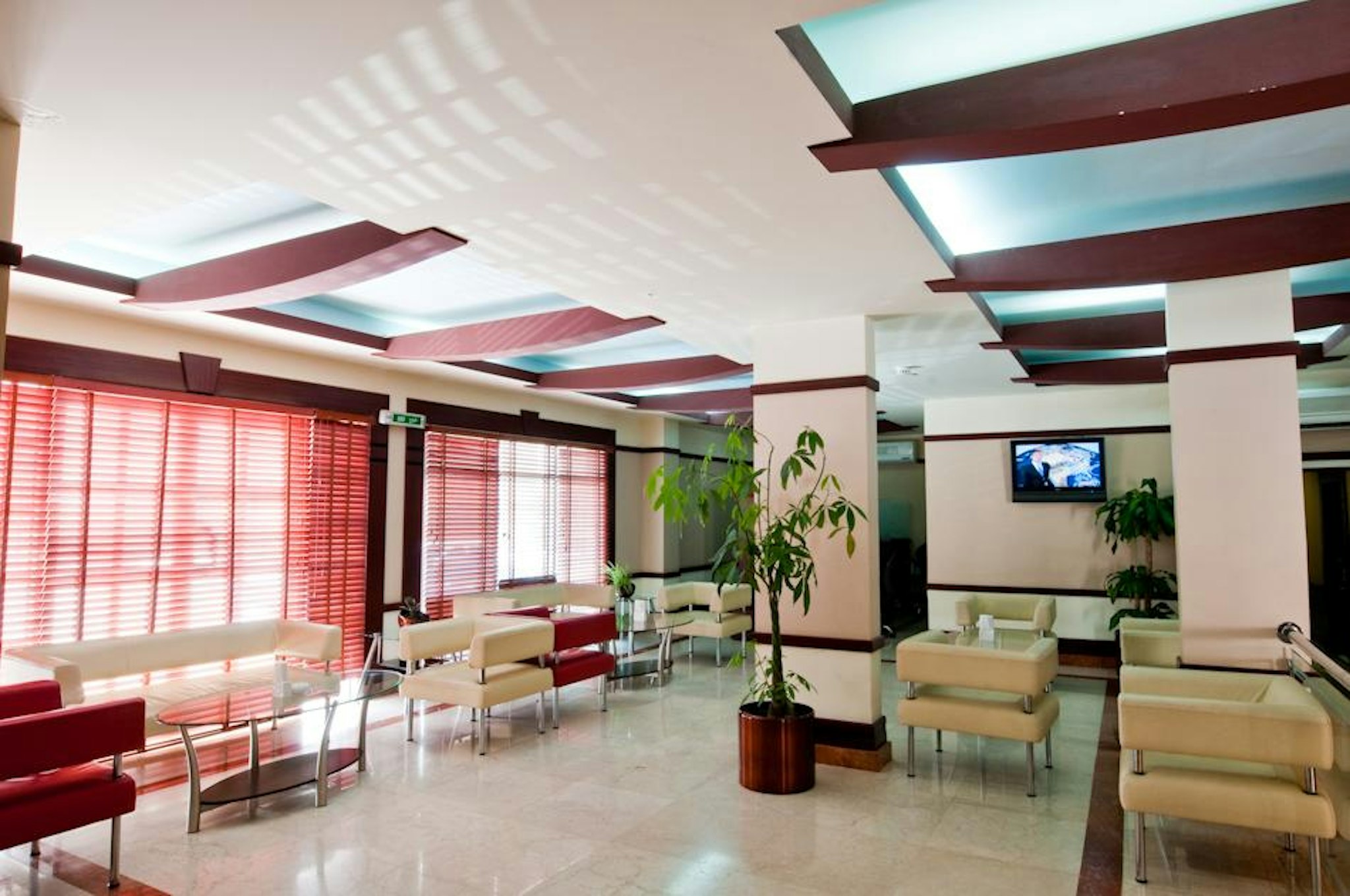 La Villa Palace Hotel 17/18