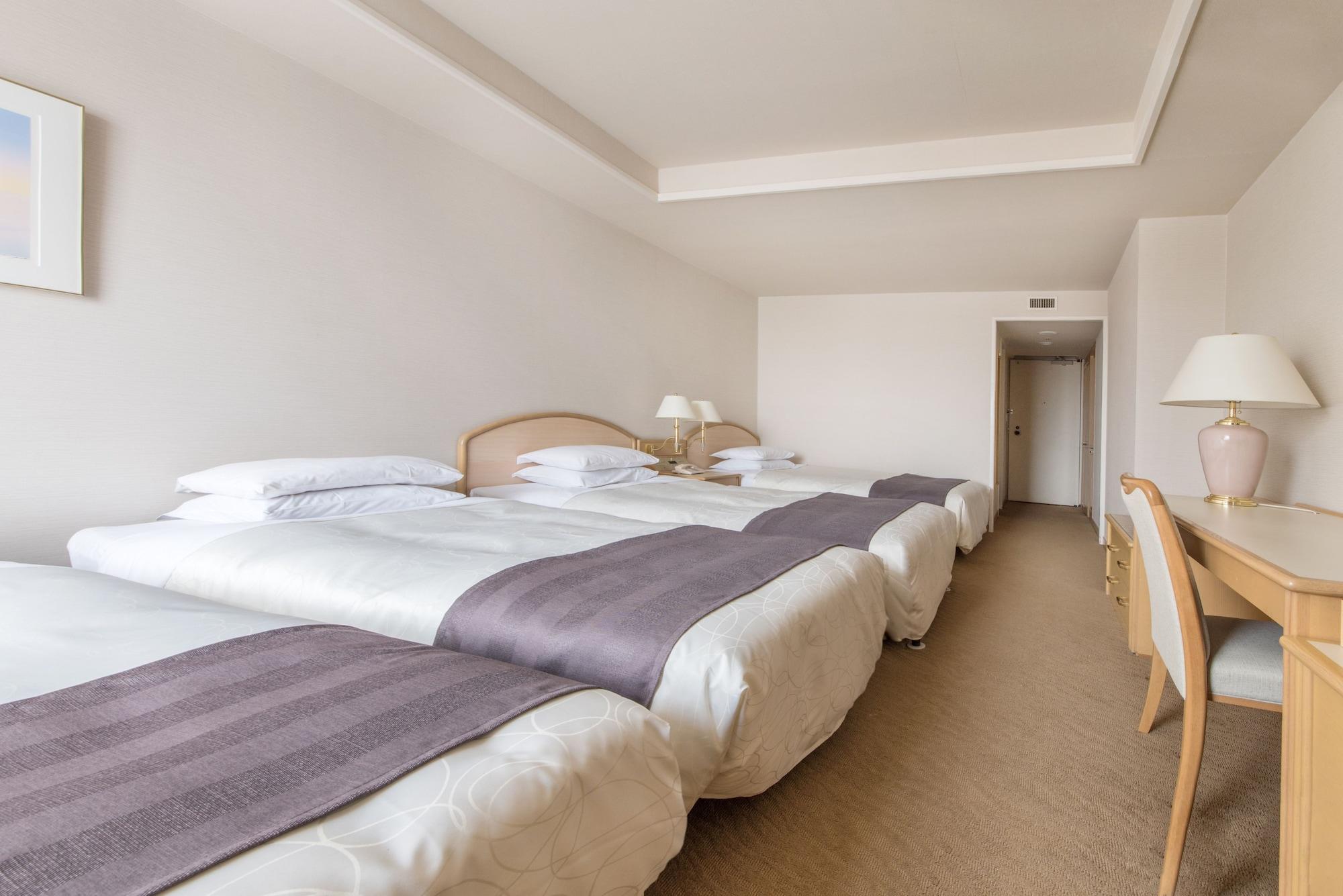 Room, Quadruple