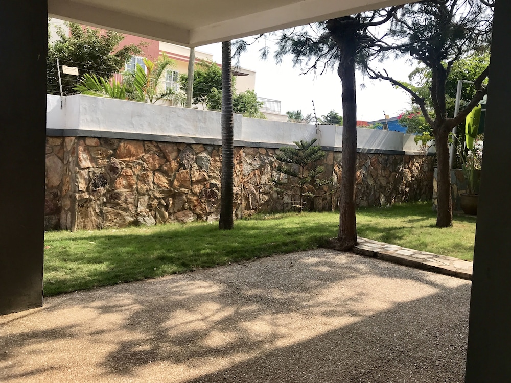 Omanye Lodge 40/50