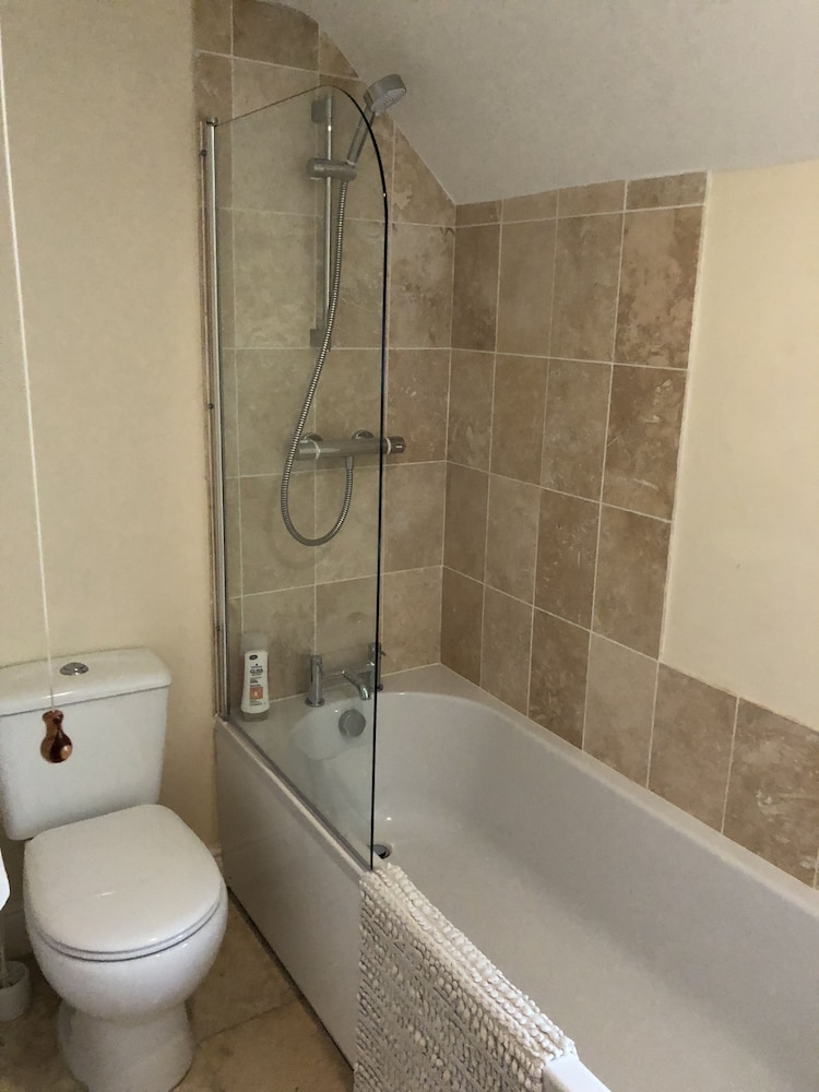 Picton House Hotel 42/45