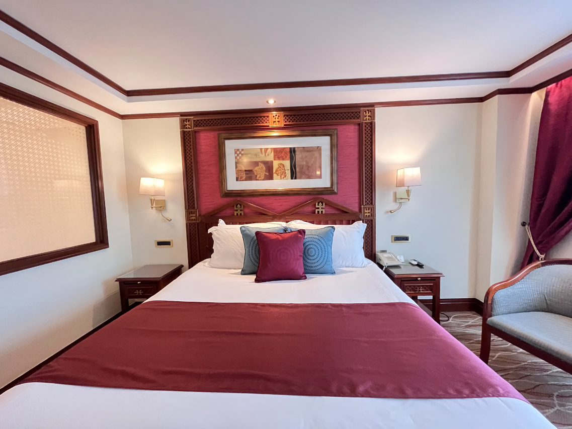 Nairobi Serena Hotel 26/82