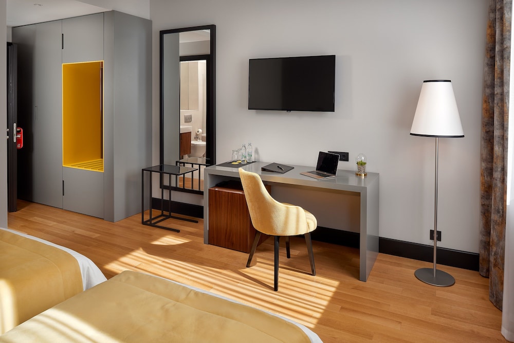 Sia Split Hotel 76/80