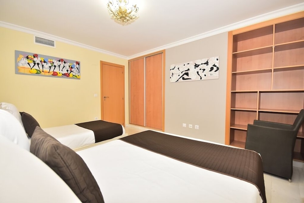Aparthotel Ola Blanca 10/50