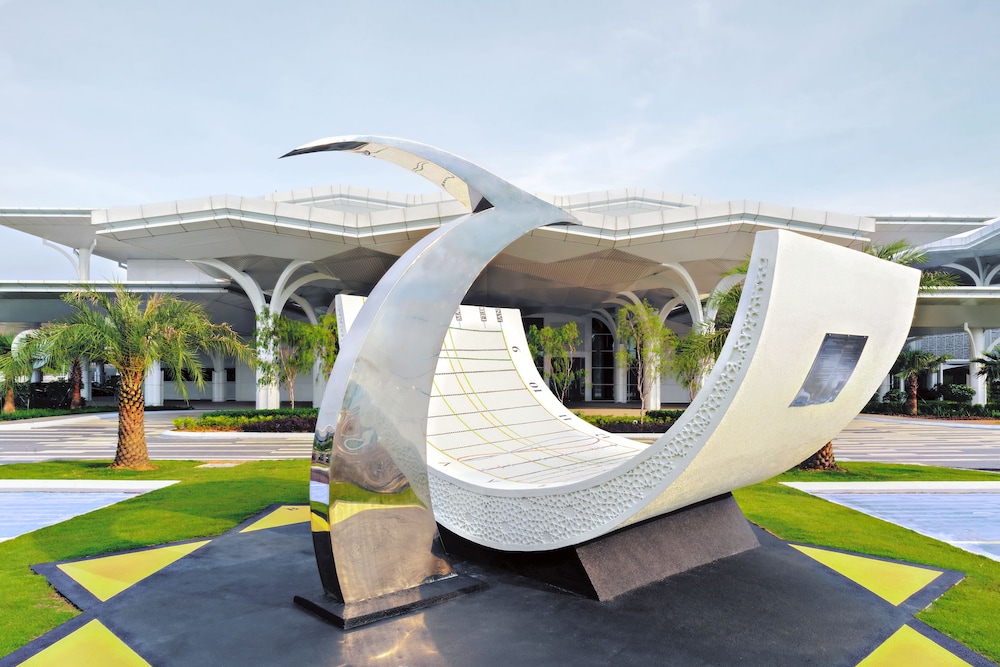 Movenpick Hotel & Convention Centre KLIA 54/63