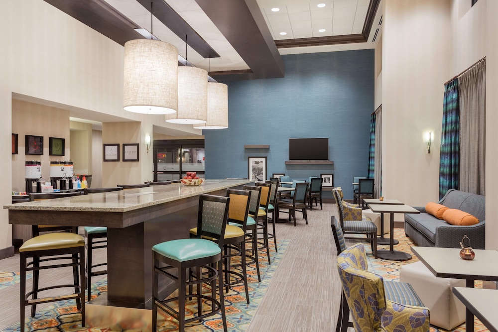 Hampton Inn Suites West Des Moines Sw Mall Area Ia 30/41