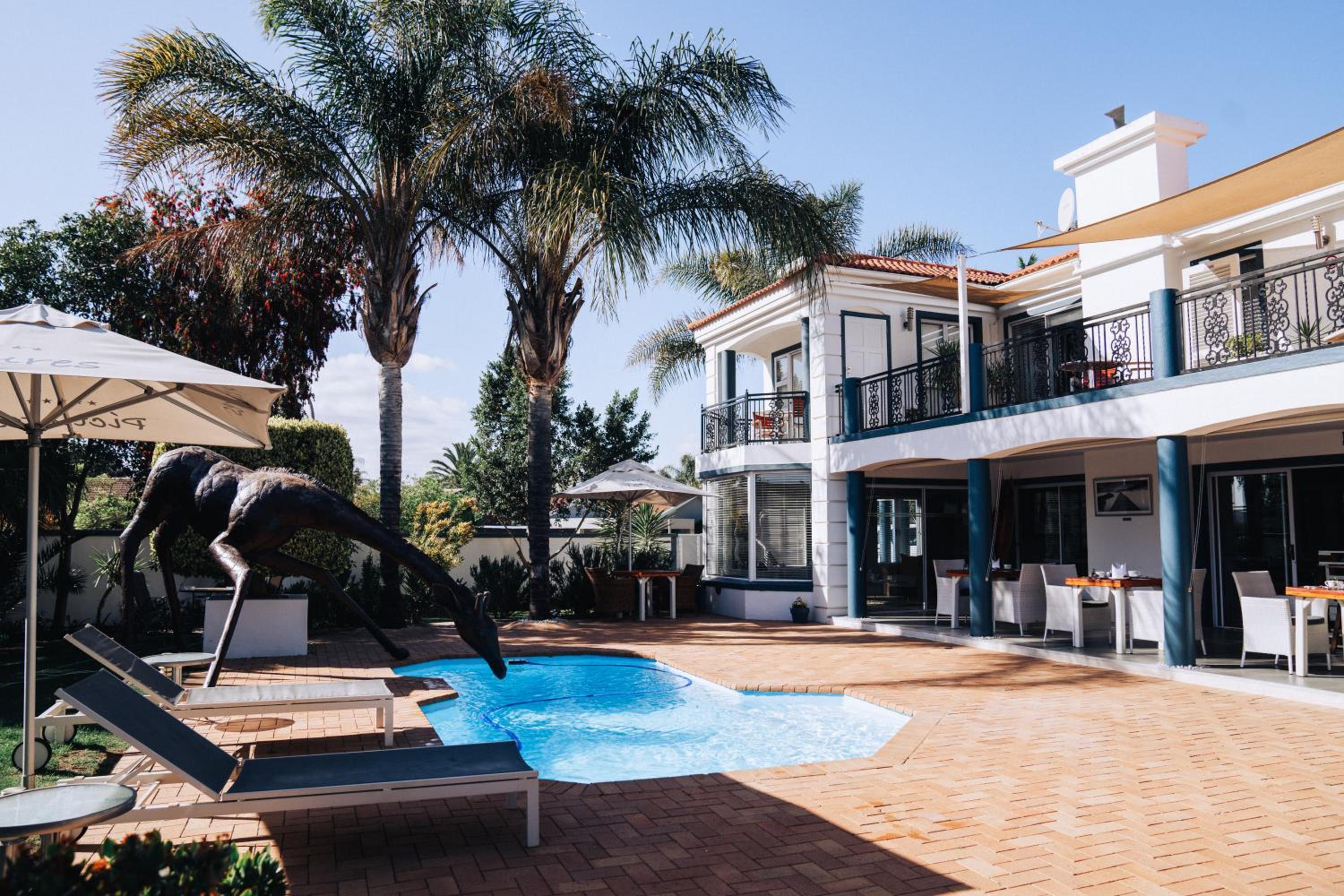 Pictures Guest House 18/19