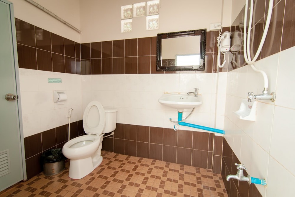 Varin Beach Resort 74/75