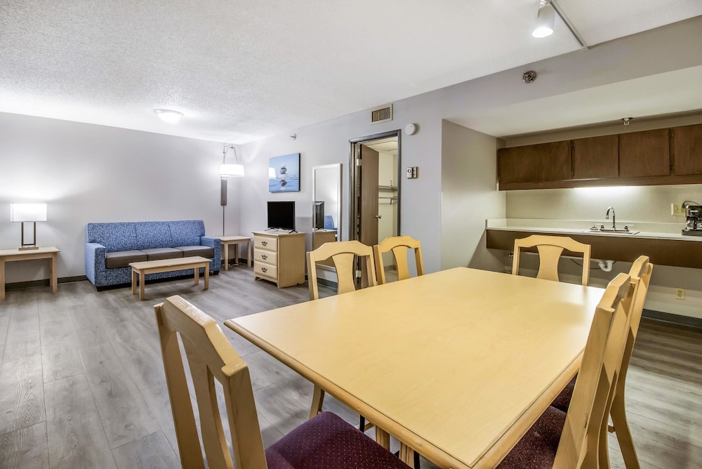 Clarion Hotel Jackson Northwest 23/32