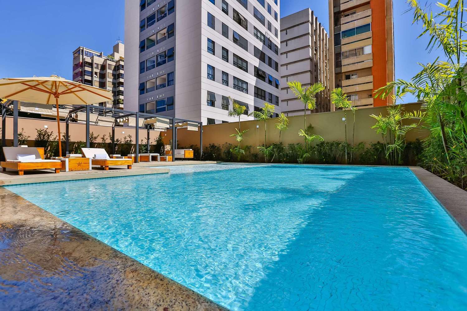 Radisson Red Campinas 40/45