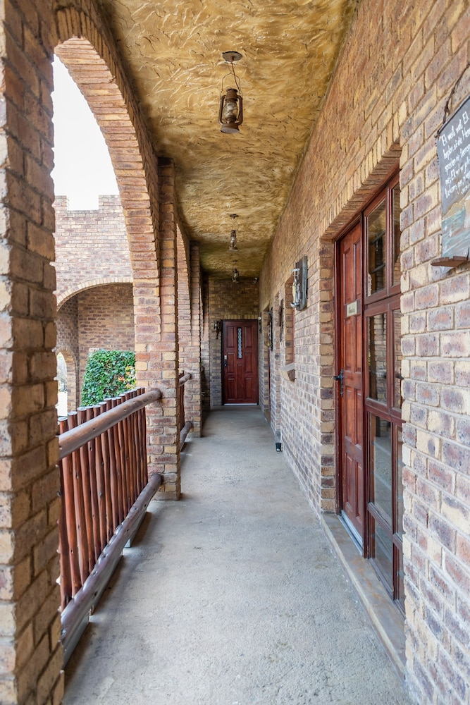 Bastille de Blignaut B&B 32/41