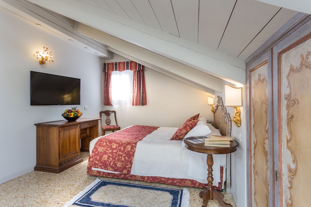 Hotel Tiziano 24/72