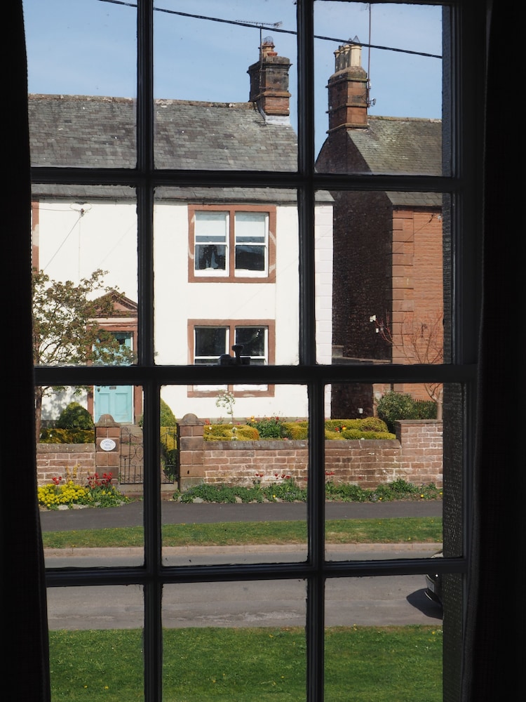 The Shepherds Inn 40/50