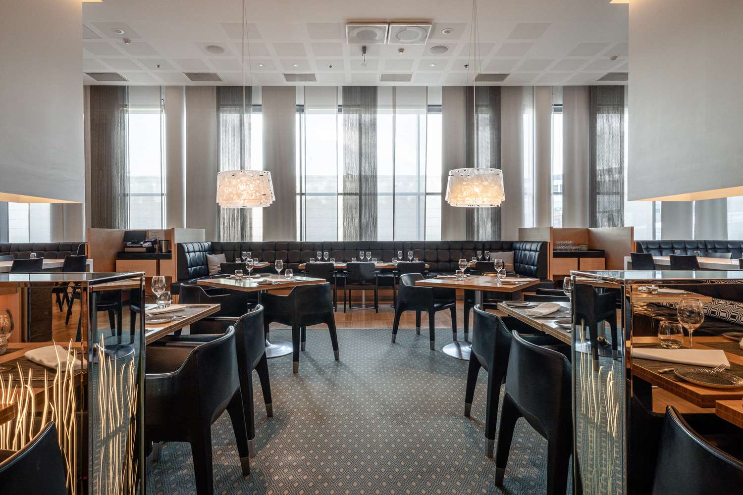 restaurant cafeteria